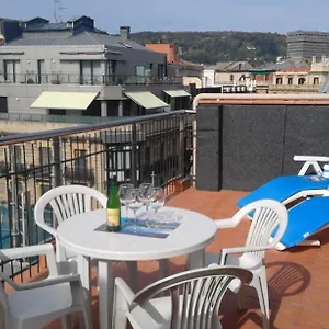 Larramendi Terrace Apartment